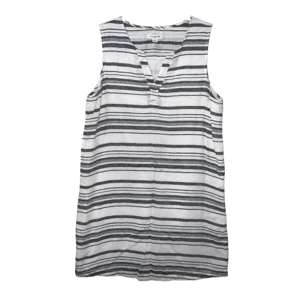 beachlunchlounge Sleeveless Striped V-Neck Shift Dress in White and Black